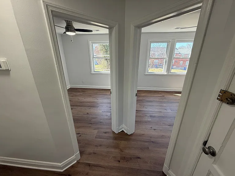 5618 Midwood Ave #1 — Photo 10