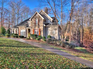 3220 Oak Brook Dr, Waxhaw, NC 28173