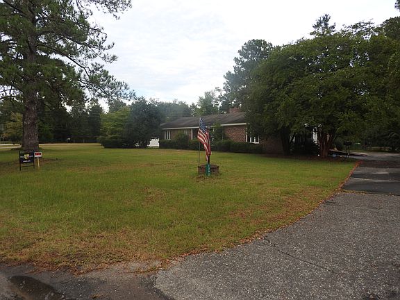 2nd image of 1392 Woodland Dr