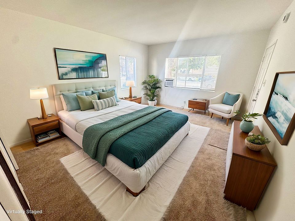 1st image of 485 Riverdale Dr APT 1
