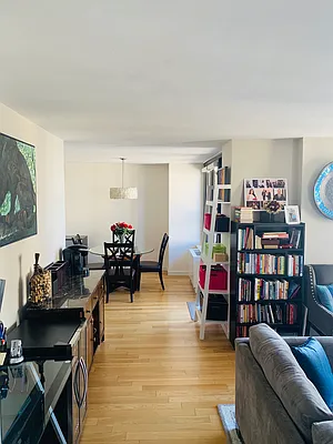 Rented by R New York | media 13