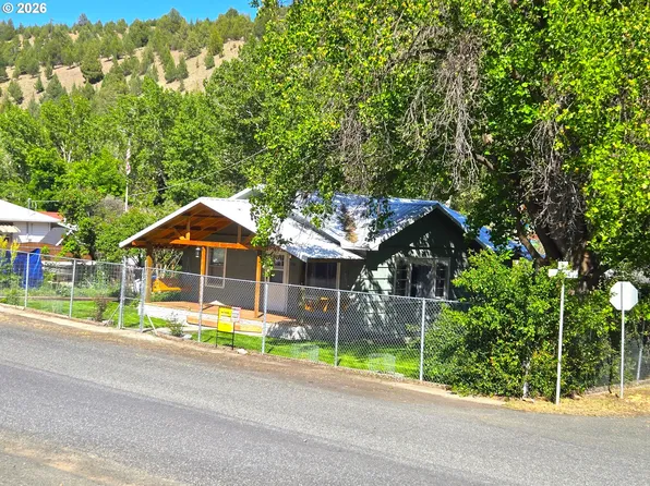 200 N Humbolt St, Canyon City, OR 97820