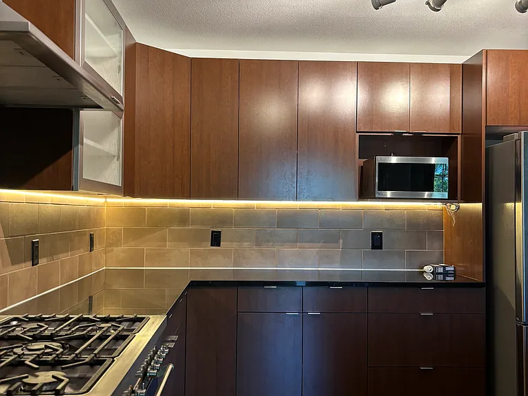 2240 N Clay St #409 — Photo 25