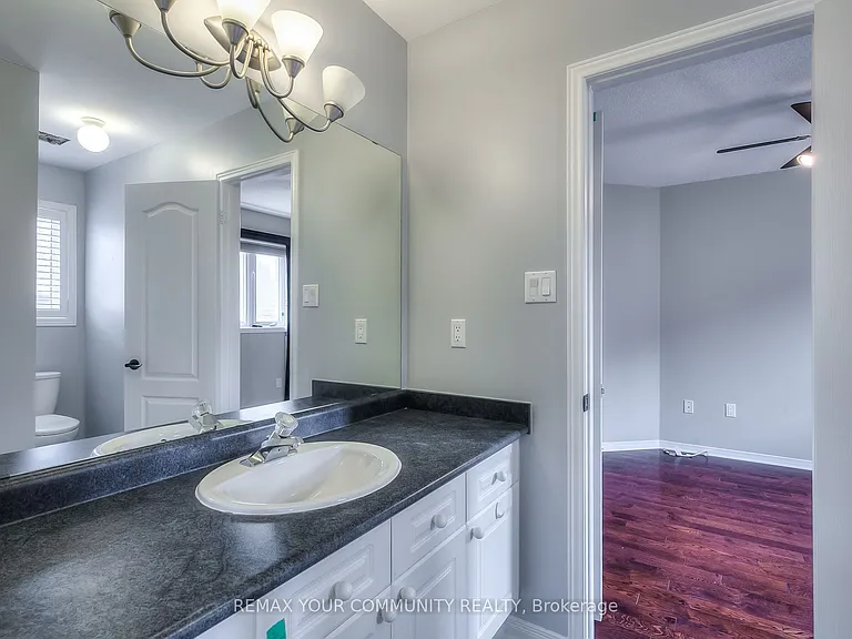 222 Kayla Cres #UPPER — Photo 23