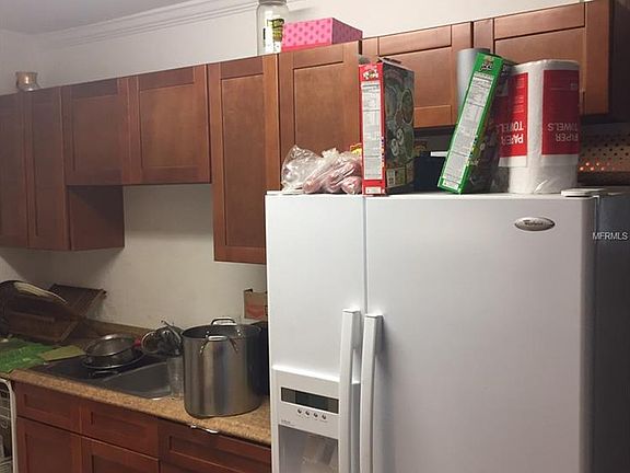 4th image of 4621 N Troy St