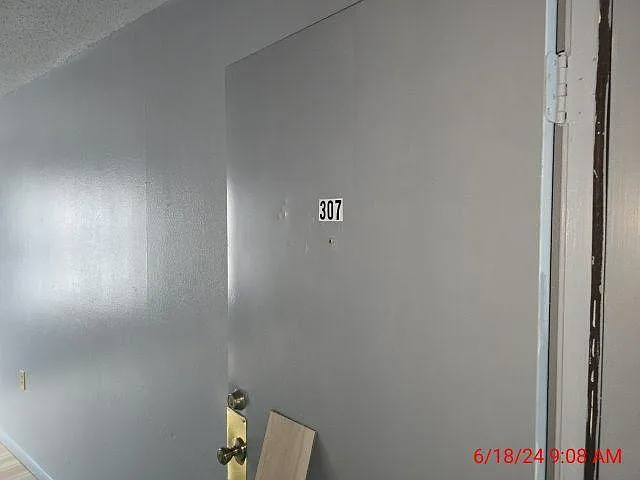 Unit Photo