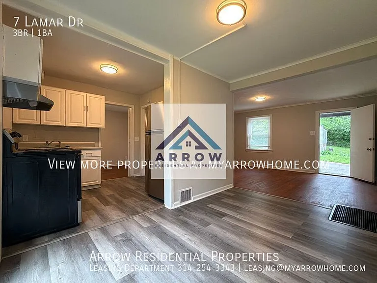 7 Lamar Dr — Photo 5
