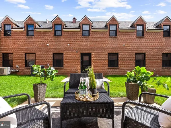 9071 Power House Rd APT 102, Lorton, VA 22079