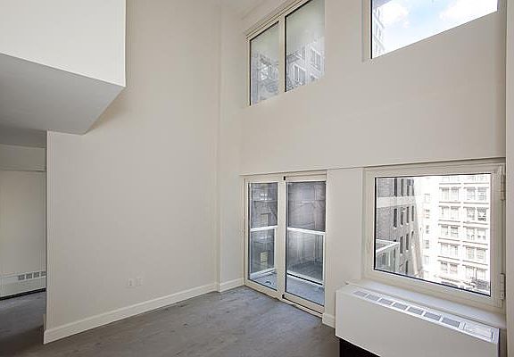 5th image of 67 Liberty St APT 10