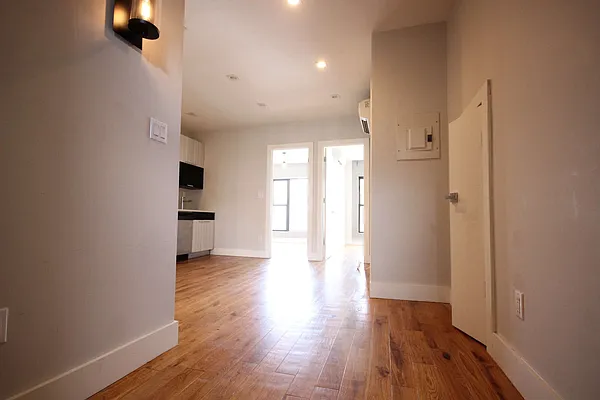 Rented by Nooklyn NYC LLC | media 19
