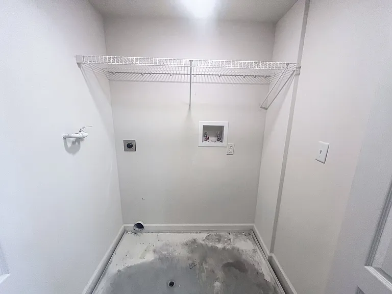 Heritage Apartments — Photo 15
