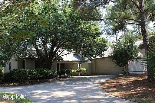 1st image of 13 Bear Creek Dr