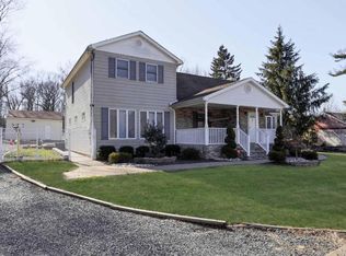 26 Pleasant Valley Rd, Old Bridge, NJ 08857