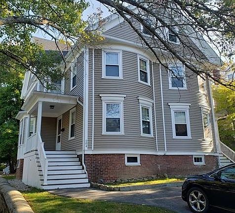 2nd image of 204 Rockland St
