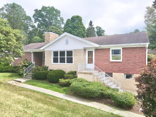 217 Powhatan Ave, Bluefield, WV 24701