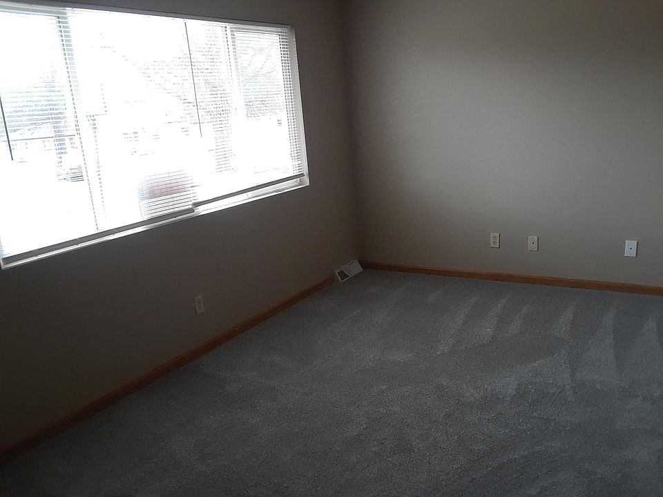 1st image of 3318 N 84th Pl