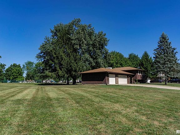 5th image of 405 Middleburg Dr