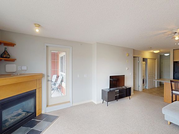 5th image of 407 Richard Rd SW