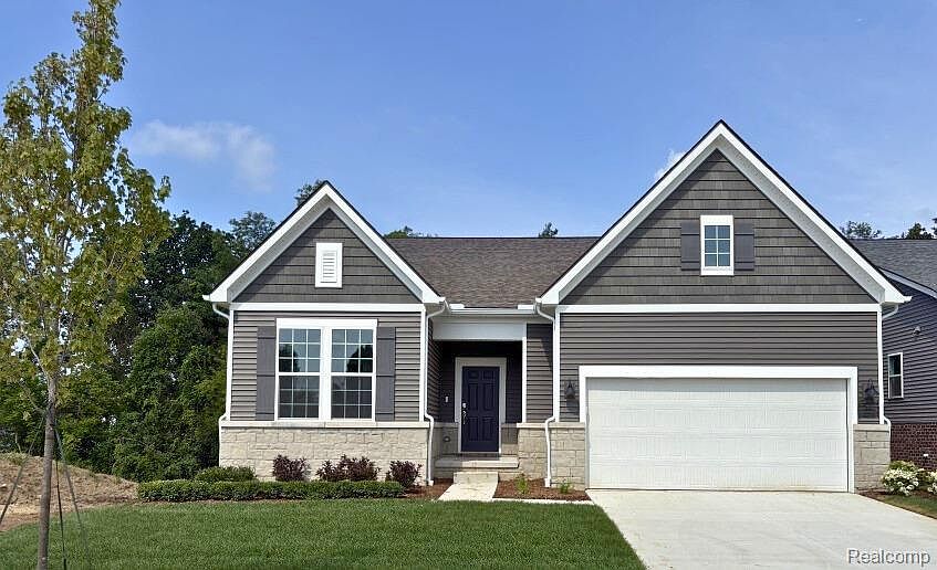 1st image of 3046 Sheffield Cir