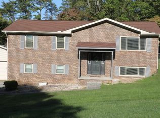 6408 Luger Rd, Knoxville, TN 37918