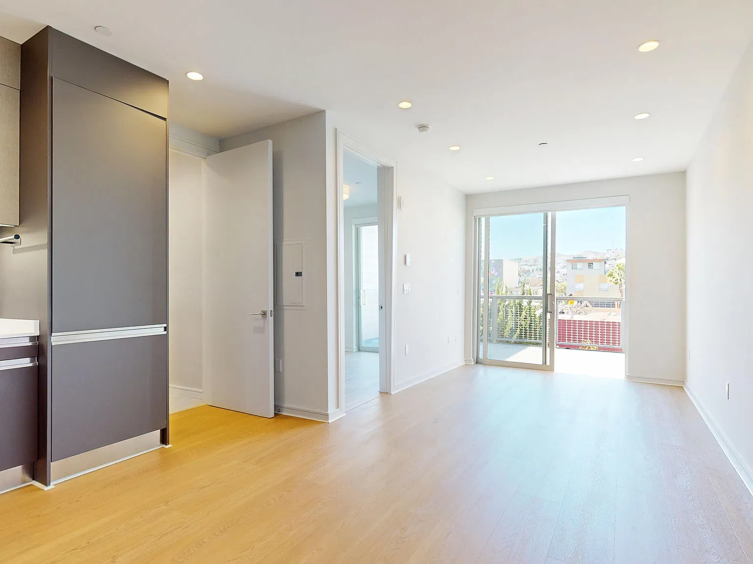 606 Capp Street #405 — Photo 2