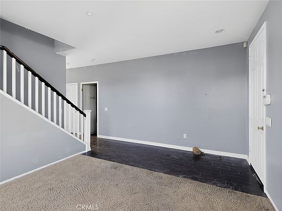2nd image of 600 Freeport Ln
