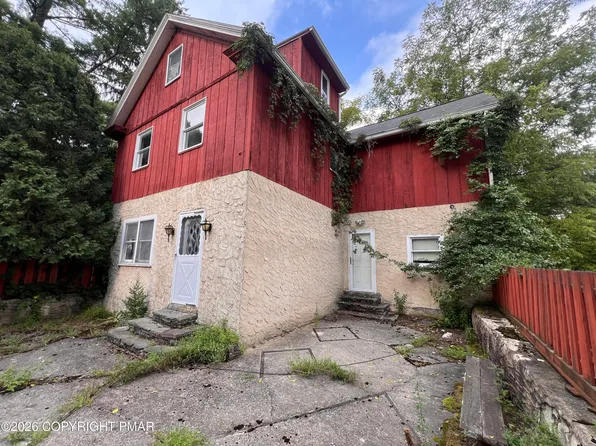 268 Laurel Lake Rd, Bartonsville, PA 18321