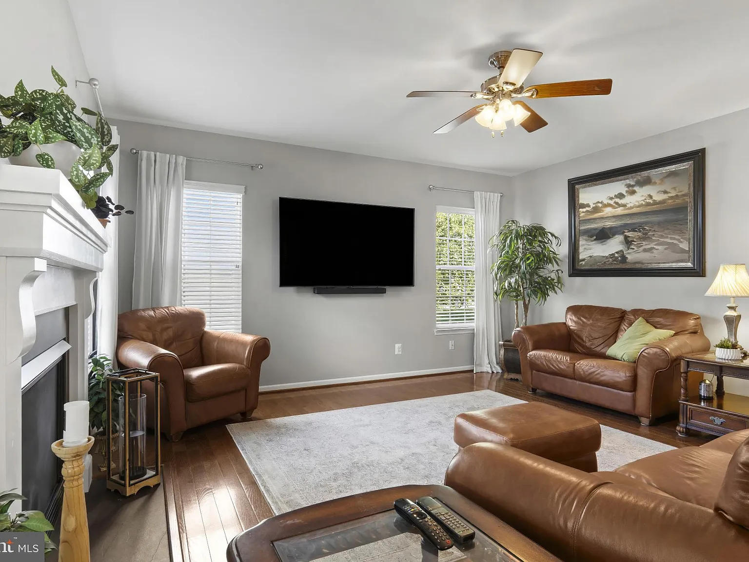 5 bed, 3.5 bath, 3821 sqft, $4,200 — Photo 4