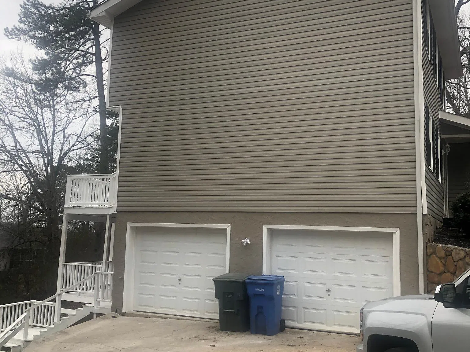 792 Sutton Dr — Photo 3