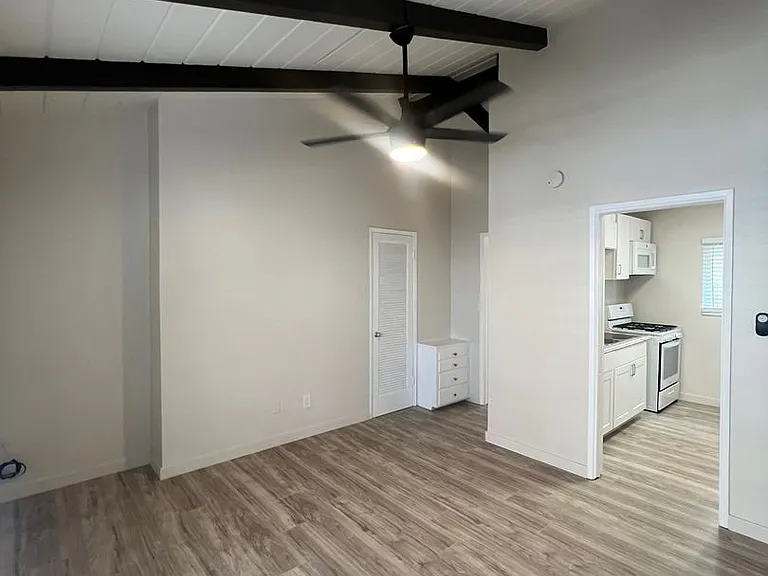 4449 Ocean Blvd #5 — Photo 8