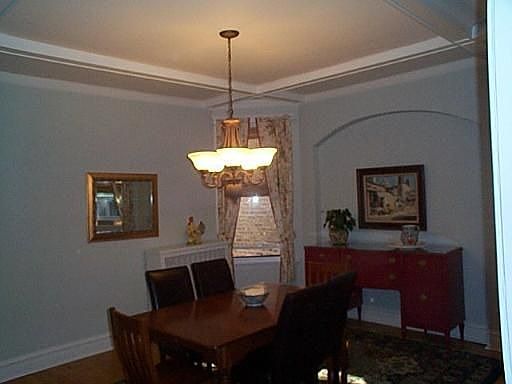 3rd image of 4523 N Artesian Ave
