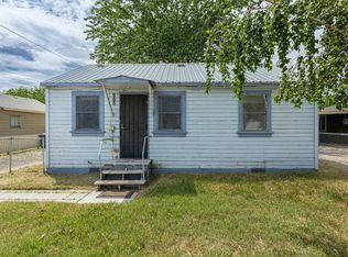 505 Woods Rd, Sunnyside, WA 98944