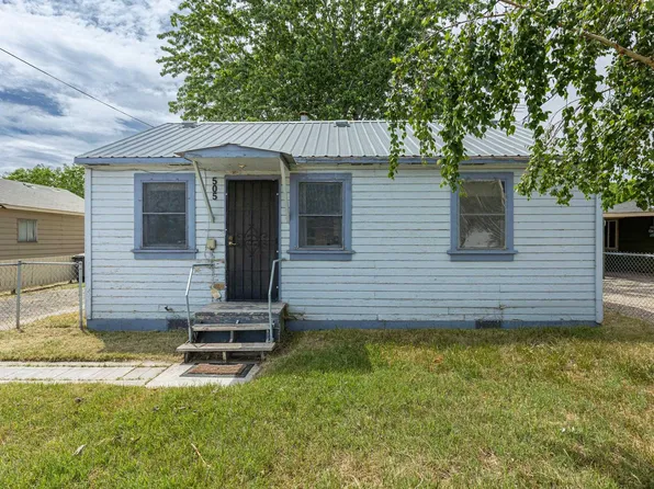 505 Woods Rd, Sunnyside, WA 98944