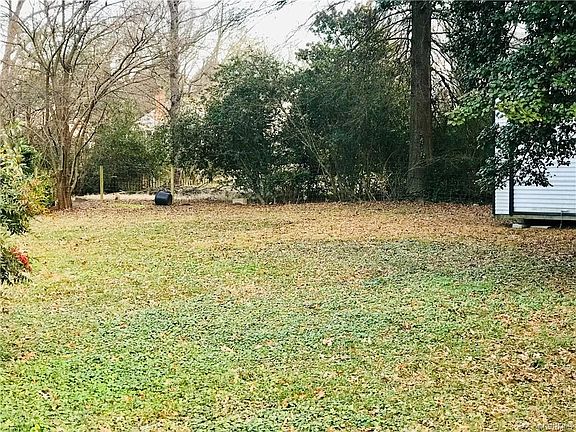 4th image of 105 Beauregard Ave