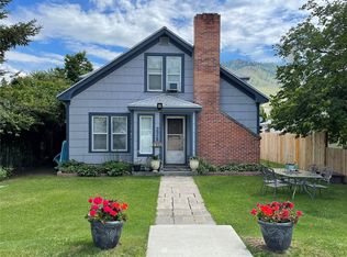 226 E Chelan Ave, Chelan, WA 98816