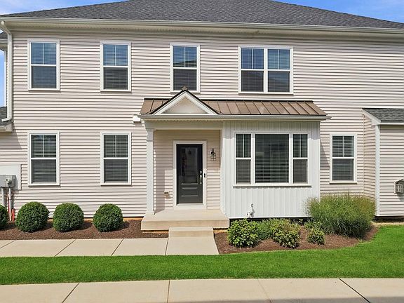 3rd image of 23 Swan Ln