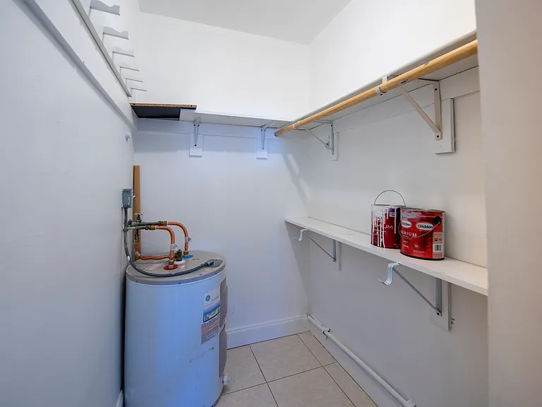 1023 NW 1st Ave #3 — Photo 23
