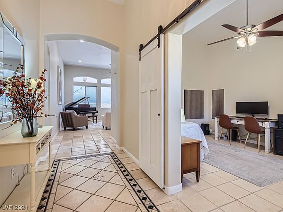 5th image of 2209 Timber Rose Dr