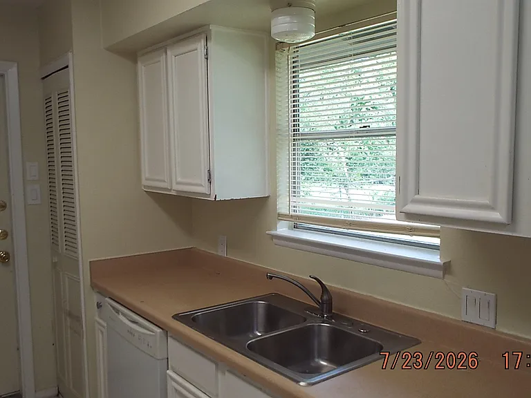 4874 Castle Lance — Photo 6