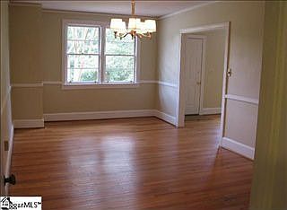 4th image of 33 Hindman Dr