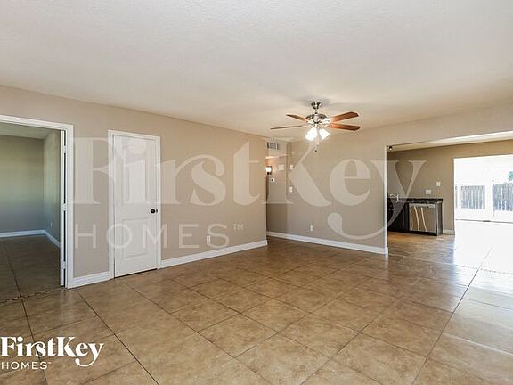 3rd image of 2243 E Juanita Ave
