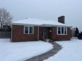 389 Armistice Blvd, Pawtucket, RI 02861