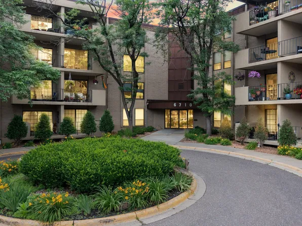 6710 Vernon Ave S APT 219, Minneapolis, MN 55436