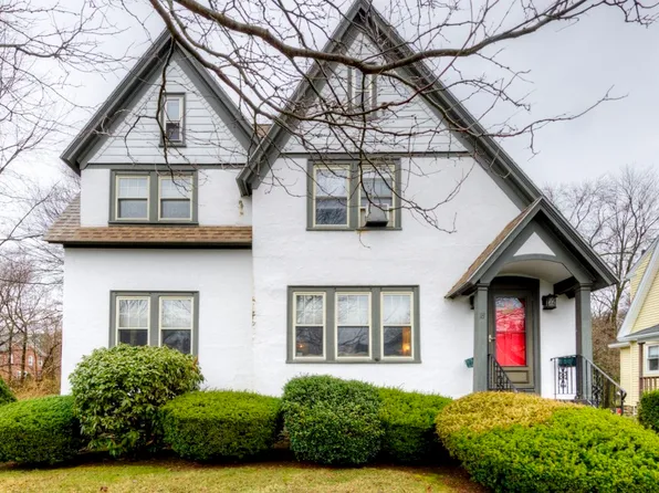 18 Intervale Rd, Worcester, MA 01602