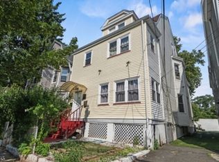 8 Treacy Ave, Newark, NJ