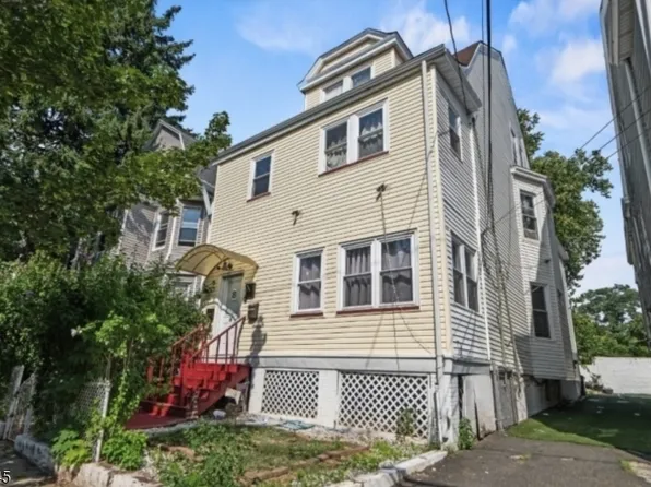 8 Treacy Ave, Newark City, NJ 07108