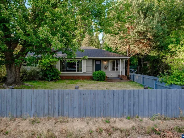 3089 Livingston St NE, Salem, OR 97301