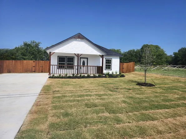 110 McElroy, Whitesboro, TX 76273