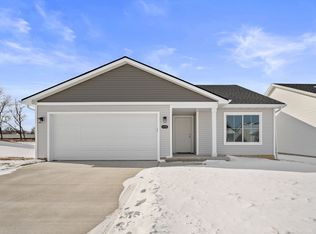 4408 E 43rd Ct, Des Moines, IA 50317