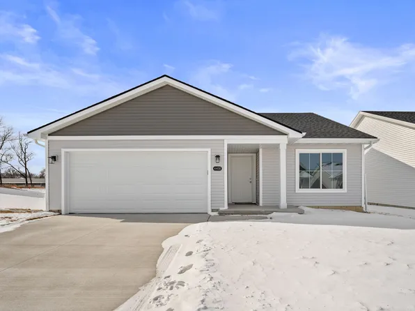 4408 E 43rd Ct, Des Moines, IA 50317